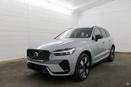 2025 Volvo XC60 Plug-In Hybrid T8 Ultra