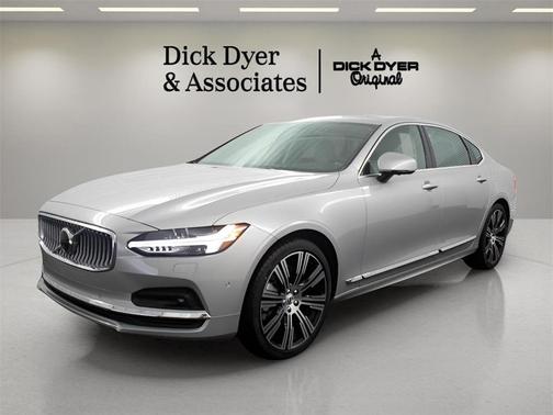 2025 Volvo S90 B6 Ultra