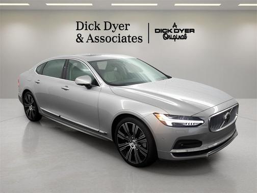 2025 Volvo S90 B6 Ultra