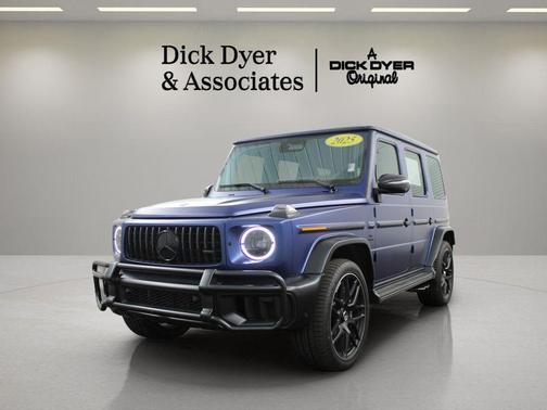 MANUFAKTUR Exclusive Brilliant Blue Magno 2025 Mercedes-Benz AMG G 63