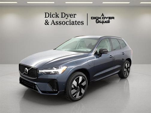 2025 Volvo XC60 Plug-In Hybrid T8 Plus