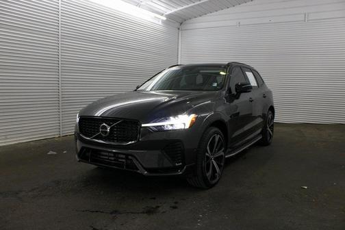 2025 Volvo XC60 Plug-In Hybrid T8 Ultra