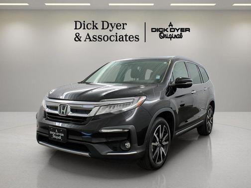 2022 Honda Pilot Touring 8-Passenger