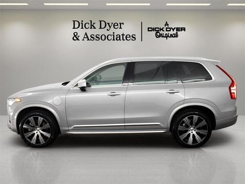 2025 Volvo XC90 Plug-In Hybrid T8 Plus 7-Seater