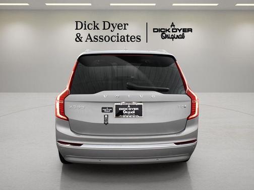 2025 Volvo XC90 Plug-In Hybrid T8 Plus 7-Seater