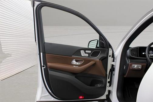 2025 Mercedes-Benz GLE 450e 4MATIC