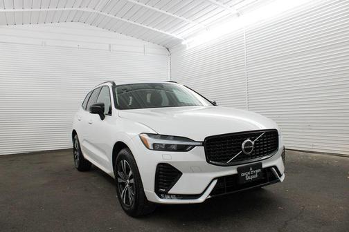 2025 Volvo XC60 B5 Core