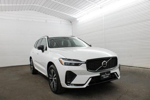 2025 Volvo XC60 B5 Core