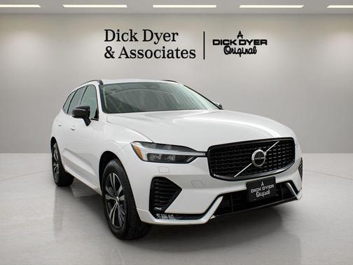 2025 Volvo XC60 B5 Core