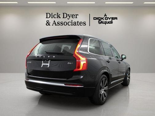 2023 Volvo XC90 B6 Ultimate 7-Seater