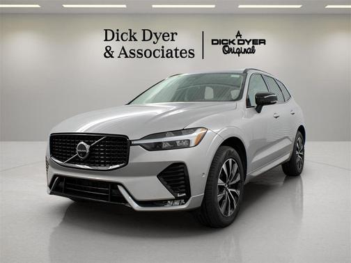 2025 Volvo XC60 B5 Plus