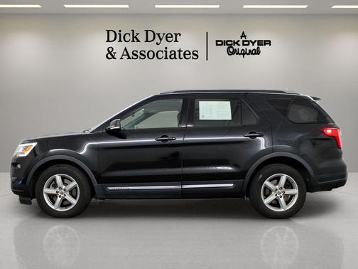 Black Metallic 2019 Ford Explorer XLT