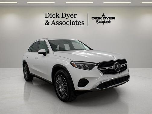 2025 Mercedes-Benz GLC 300 Base