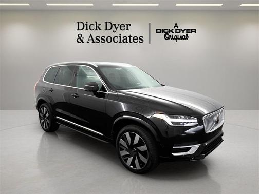 2025 Volvo XC90 Plug-In Hybrid T8 Plus 7-Seater