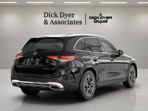 2026 Mercedes-Benz GLC 300 Base