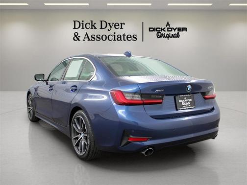 2021 BMW 330 i xDrive