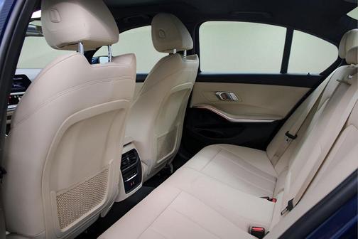 2021 BMW 330 i xDrive