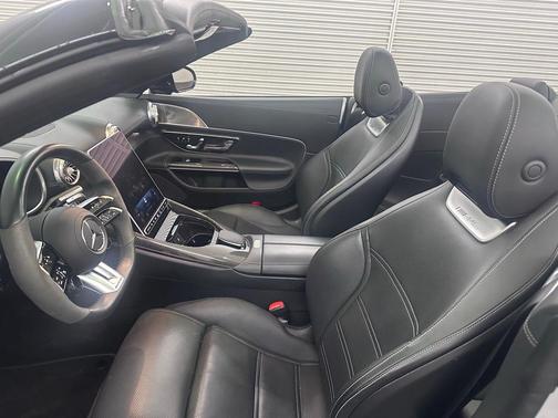 2022 Mercedes-Benz AMG SL 63 Base