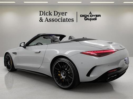 2022 Mercedes-Benz AMG SL 63 Base