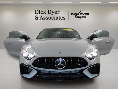 2022 Mercedes-Benz AMG SL 63 Base