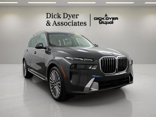 2024 BMW X7 xDrive40i