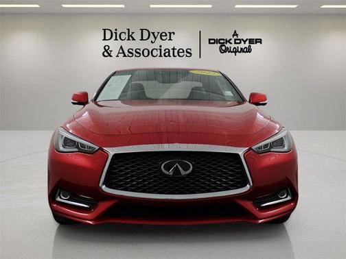 2022 INFINITI Q60 LUXE