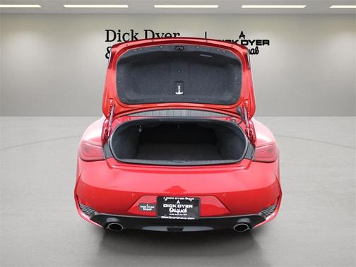 2022 INFINITI Q60 LUXE