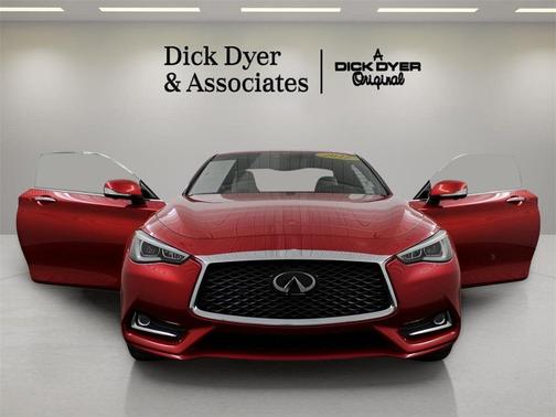 2022 INFINITI Q60 LUXE