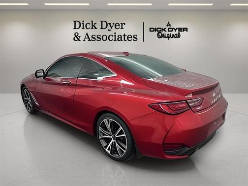 2022 INFINITI Q60 LUXE