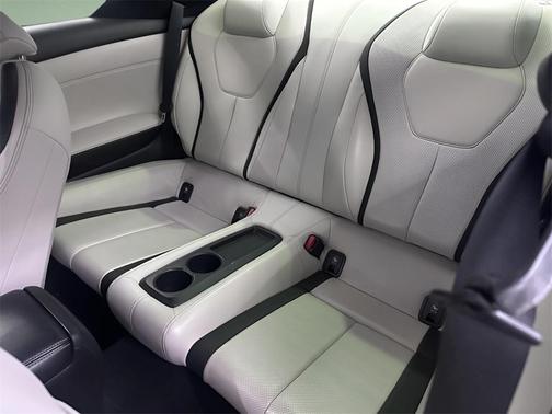 2022 INFINITI Q60 LUXE