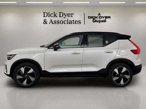 2024 Volvo XC40 Recharge Pure Electric Core