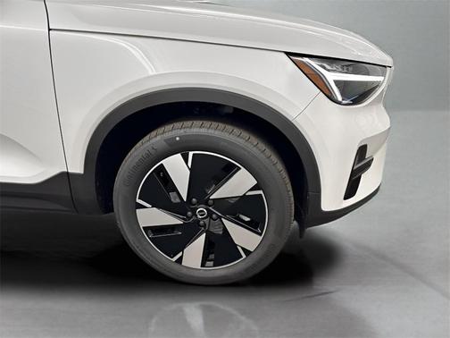 2024 Volvo XC40 Recharge Pure Electric Core