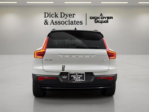 2024 Volvo XC40 Recharge Pure Electric Core