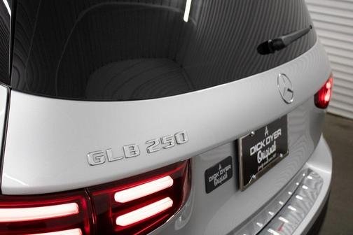 2024 Mercedes-Benz GLB 250 Base