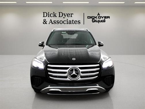 2025 Mercedes-Benz GLS 450 4MATIC