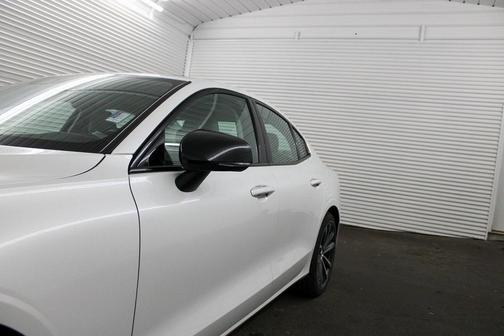 2022 Volvo S60 B5 Momentum