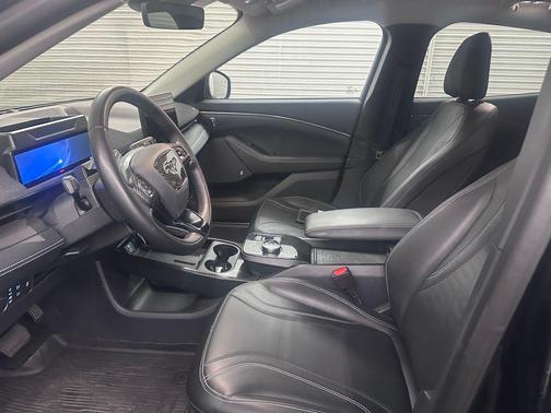 2022 Ford Mustang Mach-E Premium