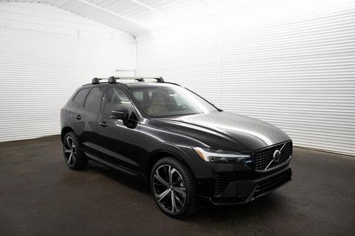 2024 Volvo XC60 Recharge Plug-In Hybrid T8 Ultimate Dark Theme