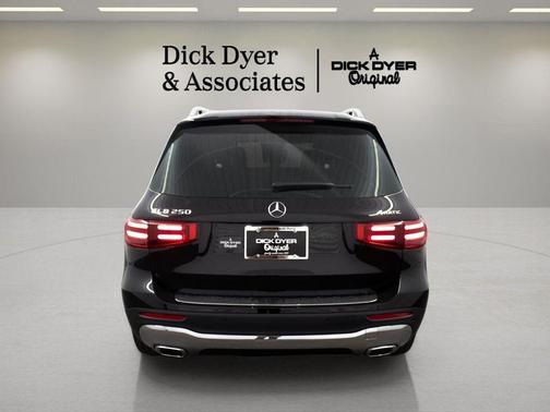 2024 Mercedes-Benz GLB 250 Base 4MATIC