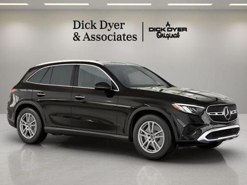 2025 Mercedes-Benz GLC 300 Base
