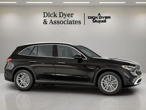 2025 Mercedes-Benz GLC 300 Base