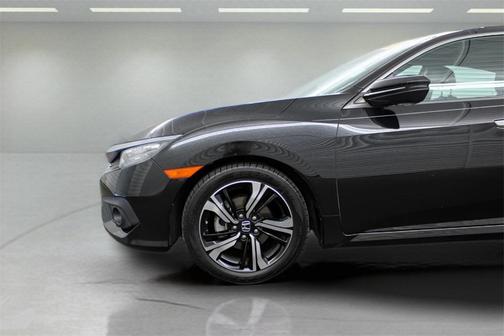 2017 Honda Civic Touring