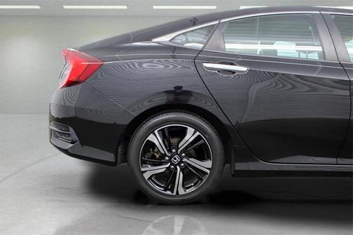 2017 Honda Civic Touring