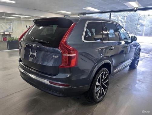 2024 Volvo XC90 B5 Plus Bright Theme