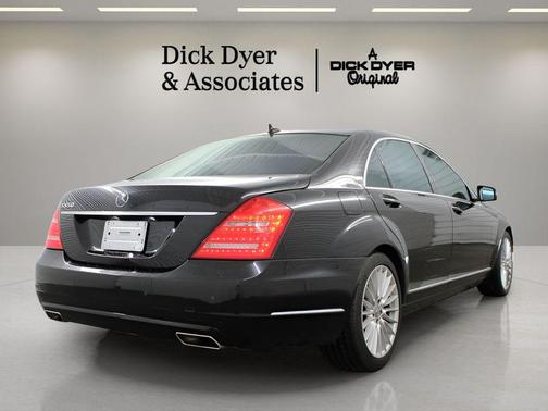 2010 Mercedes-Benz S-Class S 550