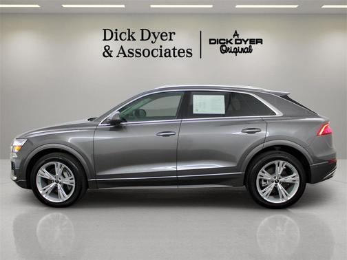 2023 Audi Q8 55 Premium Plus