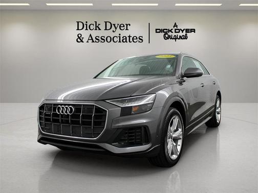 2023 Audi Q8 55 Premium Plus