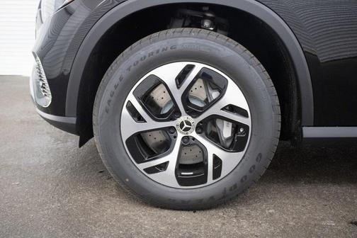 2025 Mercedes-Benz GLC 350e Base 4MATIC