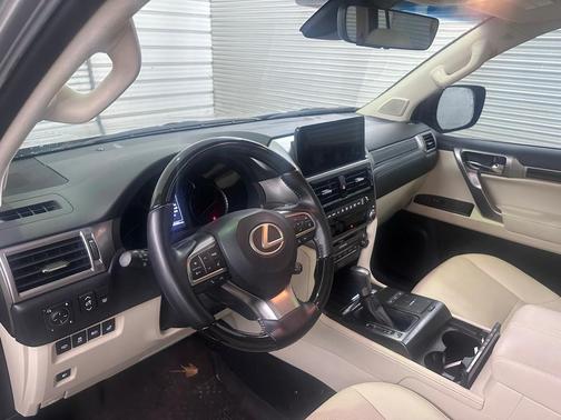 2023 Lexus GX 460 Base