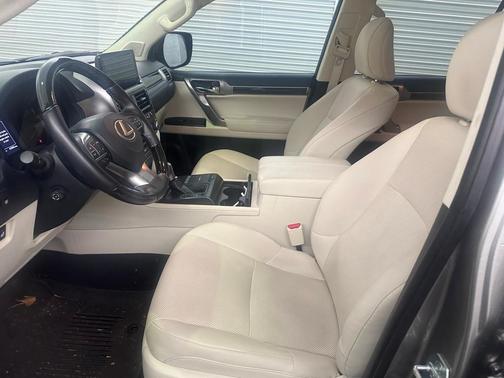 2023 Lexus GX 460 Base